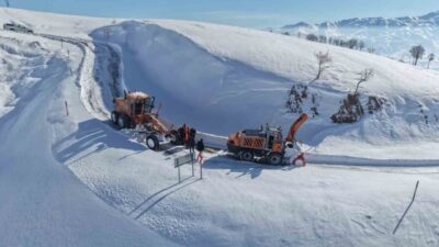 Muş’ta etkili olan yoğun kar yağışı, tipi ve fırtına nedeniyle