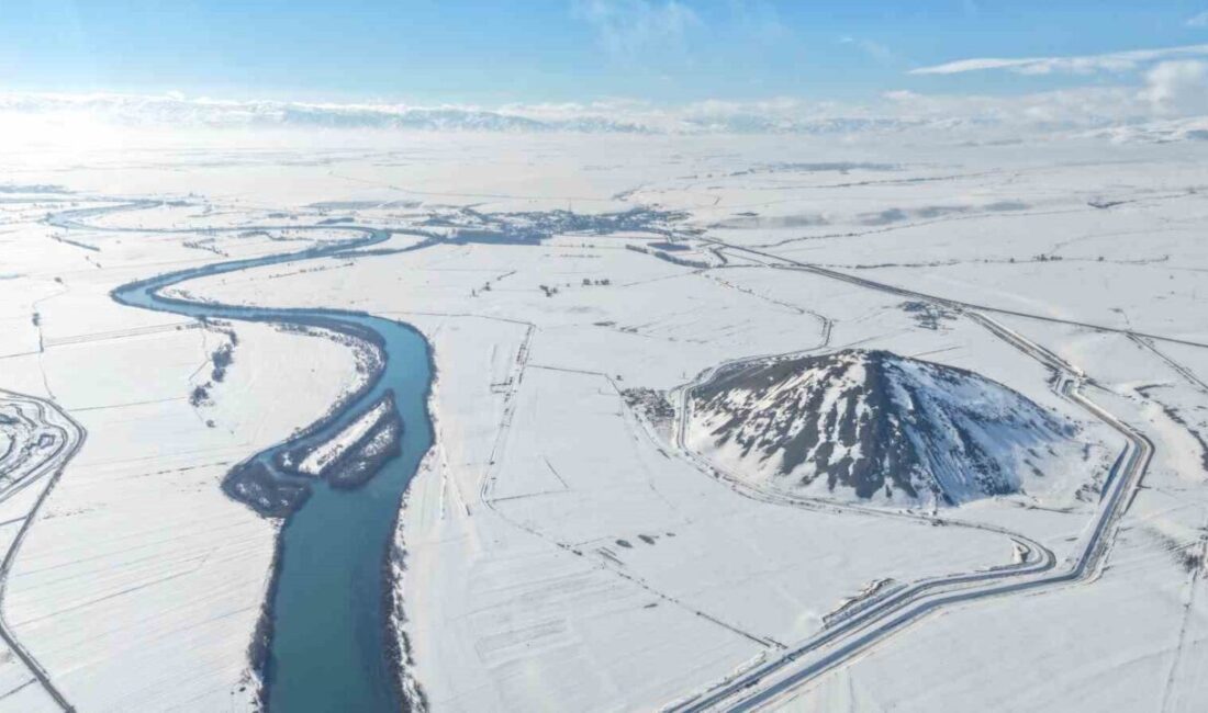 ’Muş Piramidi’ olarak bilinen Mercimek Kale Höyüğü, etkili olan kar
