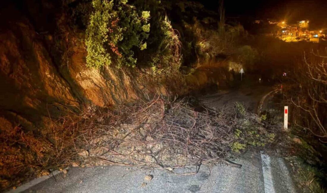 Mersin’in Mut ilçesine bağlı Dere Mahallesi’nde etkili olan aşırı yağış