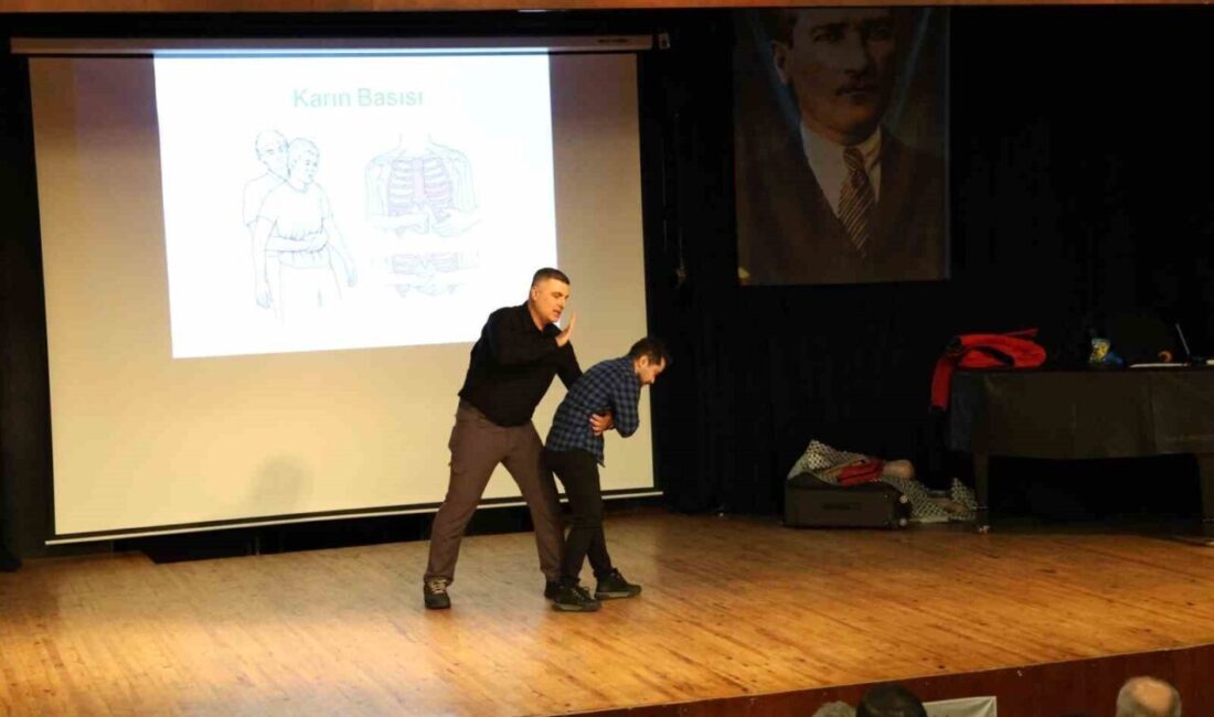 Nazilli Belediyesi Afet ve Acil Durum Birimi(NAFAD) tarafından 6 Şubat