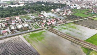 Aydın’ın Nazilli ilçesinde dün gece yaşanan sağanak yağışın ardından mahalleli