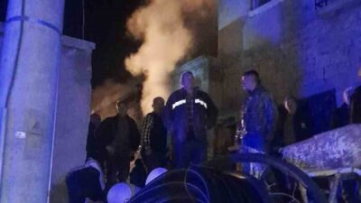 Niğde’nin Çamardı ilçesine bağlı Üskül köyünde sobanın devrilmesi sonucu çıkan