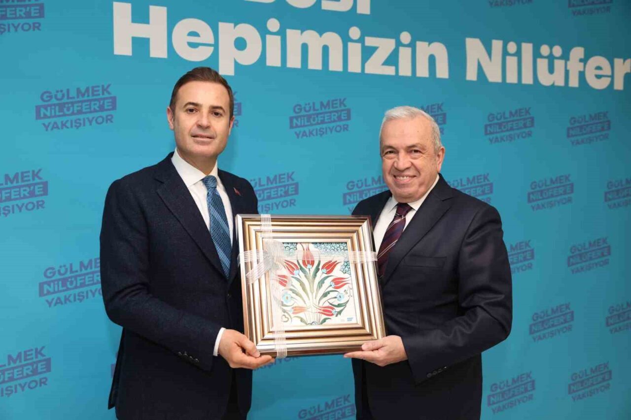 Nilüfer Belediye Başkanı Şadi Özdemir, Balıkesir Büyükşehir Belediye Başkanı Ahmet