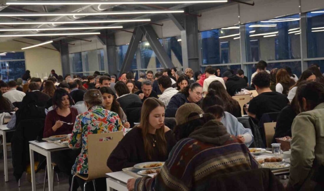 Anadolu Üniversitesi Öğrenci Kulüpleri Koordinatörlüğü tarafından düzenlenen iftar programı, İletişim