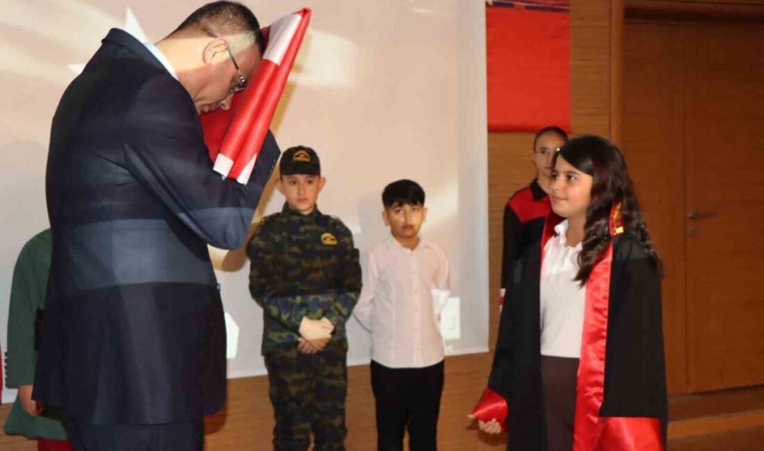 Sakarya’da Kaynarca Cumhuriyet Başsavcılığı tarafından düzenlenen ay yıldız temalı etkinlik