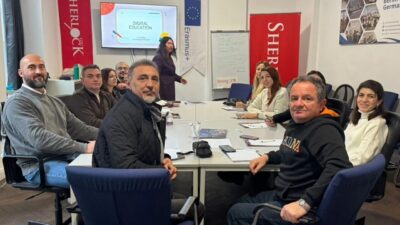 Aydın’dan 10 öğretmen, Berlin’de aldığı dijital eğitimle yapay zeka destekli