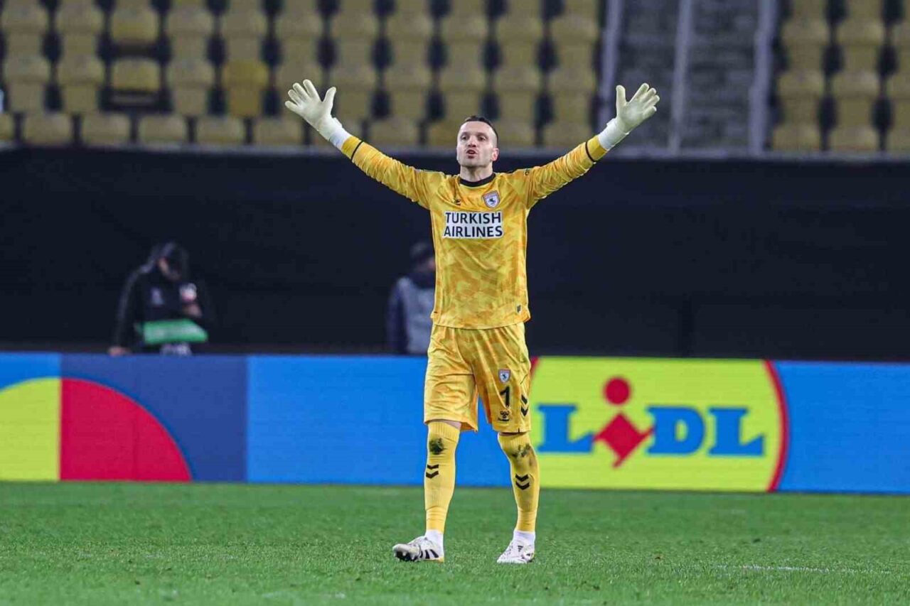 SAMSUN (İHA) – Samsunspor kalecisi Okan Kocuk, KF Shkendija galibiyetinin