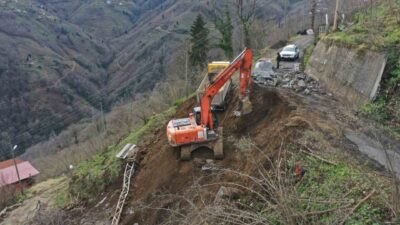 Yüksek rakımlı bölgelerde etkili olan kar yağışının ardından hava sıcaklıklarının