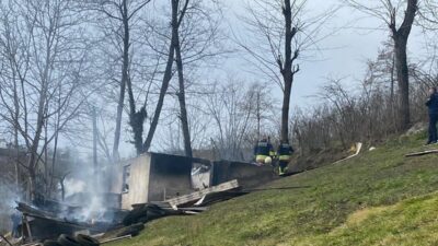 Ordu’nun Ulubey ilçesinde çıkan yangın sonucu tek katlı ev küle