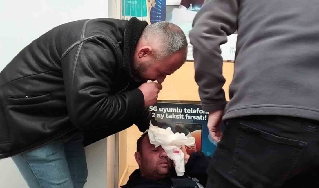 Ordu’nun Ünye ilçesinde şiddetli rüzgarda bir avukatlık ofisine ait iş