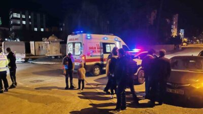 Ordu’nun Ünye ilçesinde iki otomobilin çarpışması sonucu meydana gelen trafik