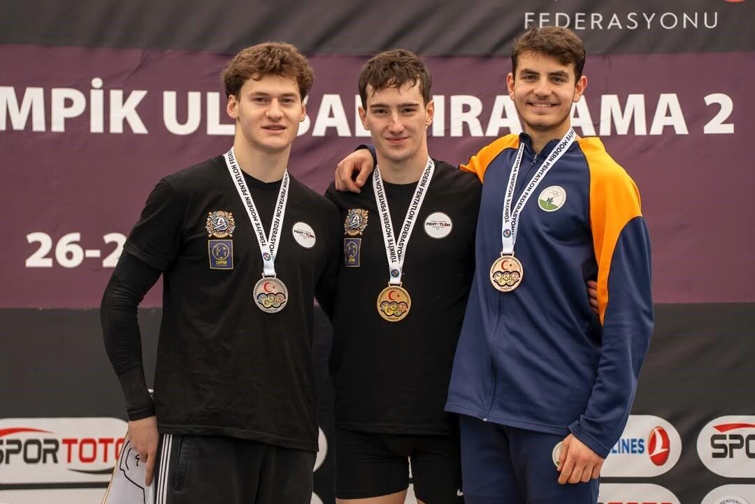 Osmangazi Belediyespor’un başarılı genç sporcusu Arda Meriç, modern pentatlon branşında