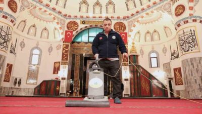 Osmangazi Belediyesi, vatandaşların Ramazan ayında ibadetlerini daha hijyenik bir ortamda