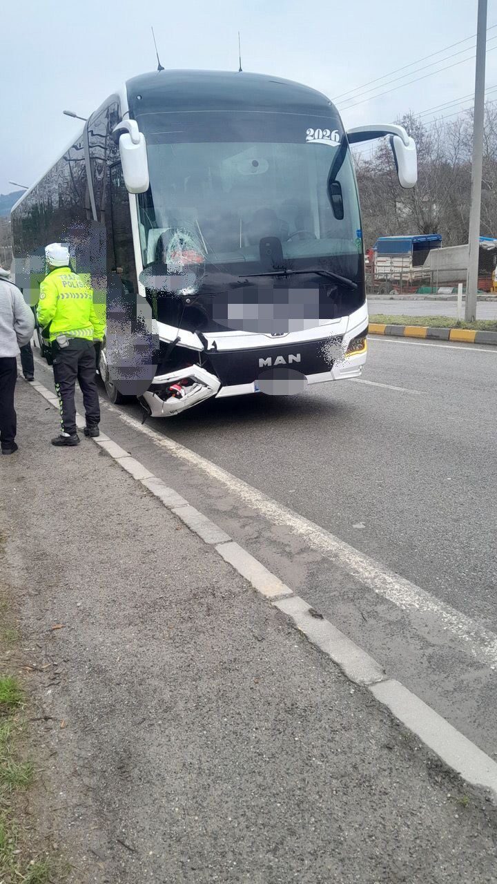 Zonguldak’ın Devrek ilçesinde meydana gelen trafik kazasında 1 kişi hayatını