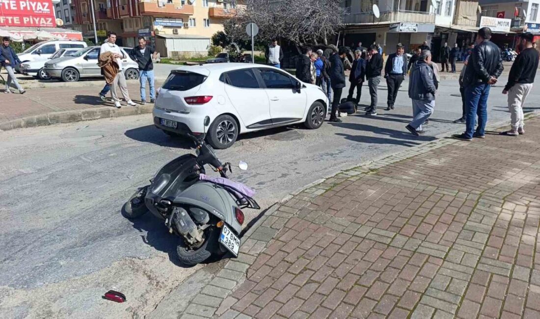 Antalya’nın Manavgat ilçesinde otomobil ile motorlu bisikletin çarpışması sonucu meydana