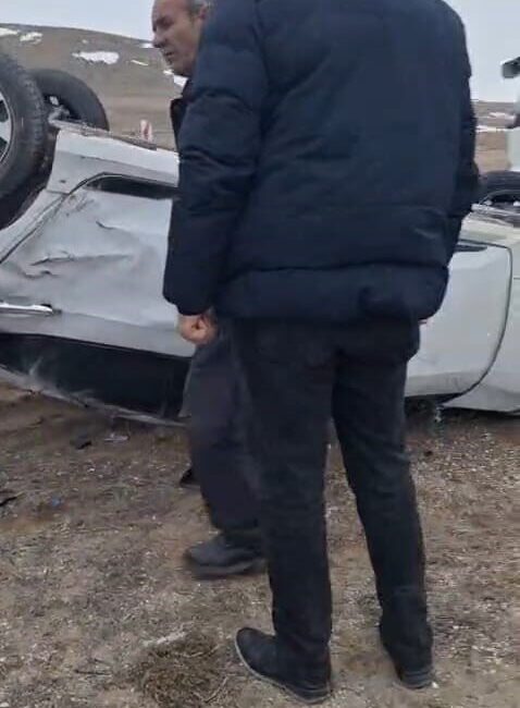 Van’ın Erciş ilçesinde kontrolden çıkan otomobil takla attı, sürücü kazayı