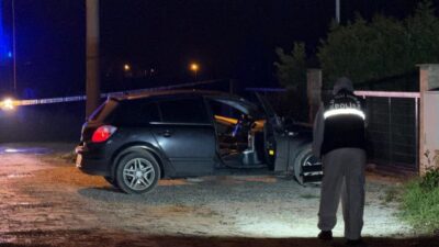 Sakarya’nın Karasu ilçesinde bir kişinin park halindeki otomobilinde silahlı saldırı