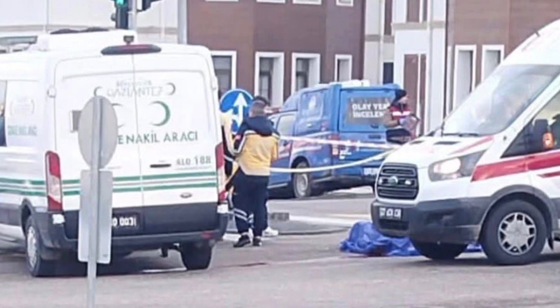 Gaziantep’te kavşakta otomobilin çarptığı motosikletin sürücüsü hayatını kaybetti. Kaza, Şehitkamil