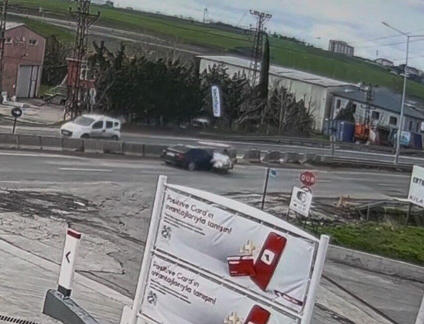 Tekirdağ’ın Ergene ilçesinde ehliyetsiz sürücünün kullandığı otomobille çarpışan elektrikli bisikletin