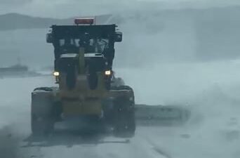 Ardahan’da etkili olan tipi, kırsal kesimde ulaşımı olumsuz etkilerken çok