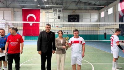 2025-2026 Kayseri Özvatan Kurumlar Arası Voleybol Turnuvası final maçları ile