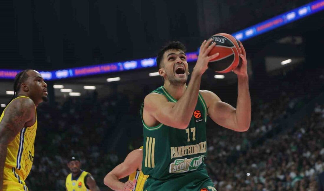 Yunanistan’ın Panathinaikos Basketbol Takımı, milli oyuncu Ömer Faruk Yurtseven ile