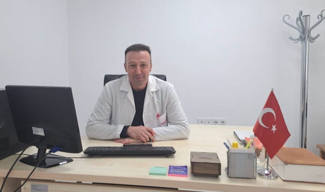 Bitlis’in Adilcevaz ilçesinde panda yavrusunu andıran görünümüyle dikkat çeken ve