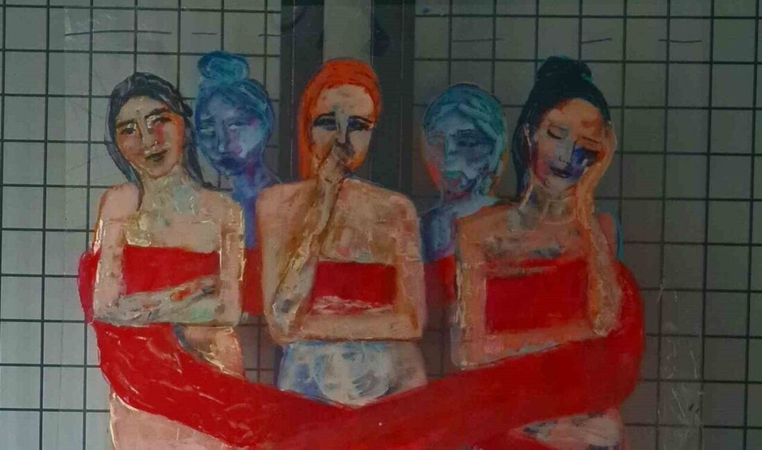 Adanalı ressamın eserleri, Art Capital Paris 2026’da dikkatleri üzerine çekiyor.