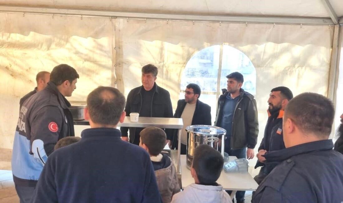 Pasinler Belediye Başkanı Ünsal Sertoğlu, “İftarda evdeyiz” yardımlaşma teması ile