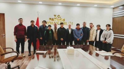 Ensar Vakfı tarafından Türkiye genelinde düzenlenen “Sana Emanet” bilgi yarışmasında,