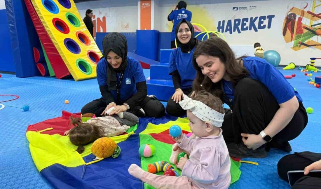 Pendik Belediyesince düzenlenen anne ve bebekleri aynı ortamda sporla buluşturan