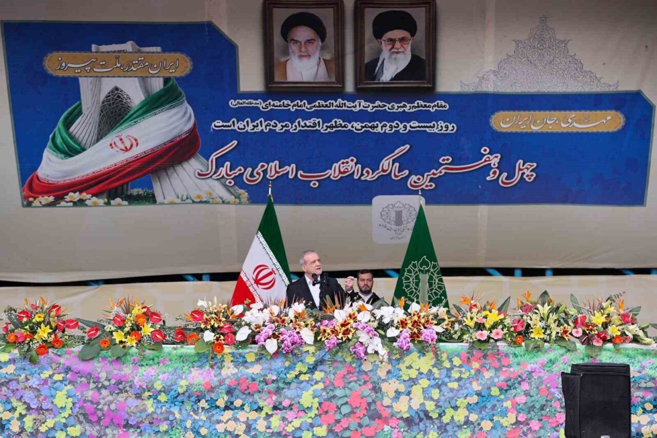 İran Cumhurbaşkanı Mesud Pezeşkiyan, İslam Devrimi’nin 47’nci yıl dönümü etkinlikleri