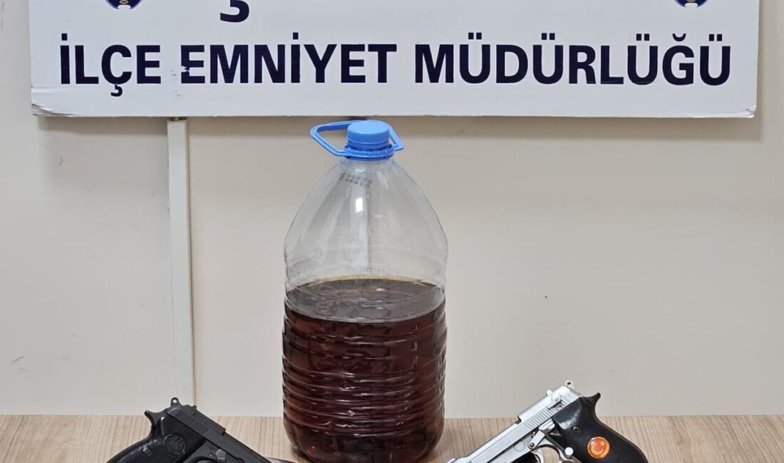 Afyonkarahisar’ın Şuhut ilçesinde bir iş yerine baskın düzenleyen polis ekipleri