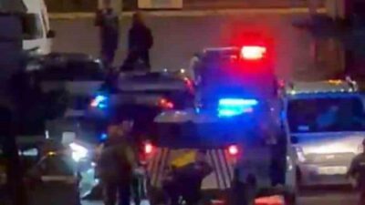 Kocaeli’nin Darıca ilçesinde polisin “Dur” ihtarına uymayan otomobilin sürücüsü, yaşanan