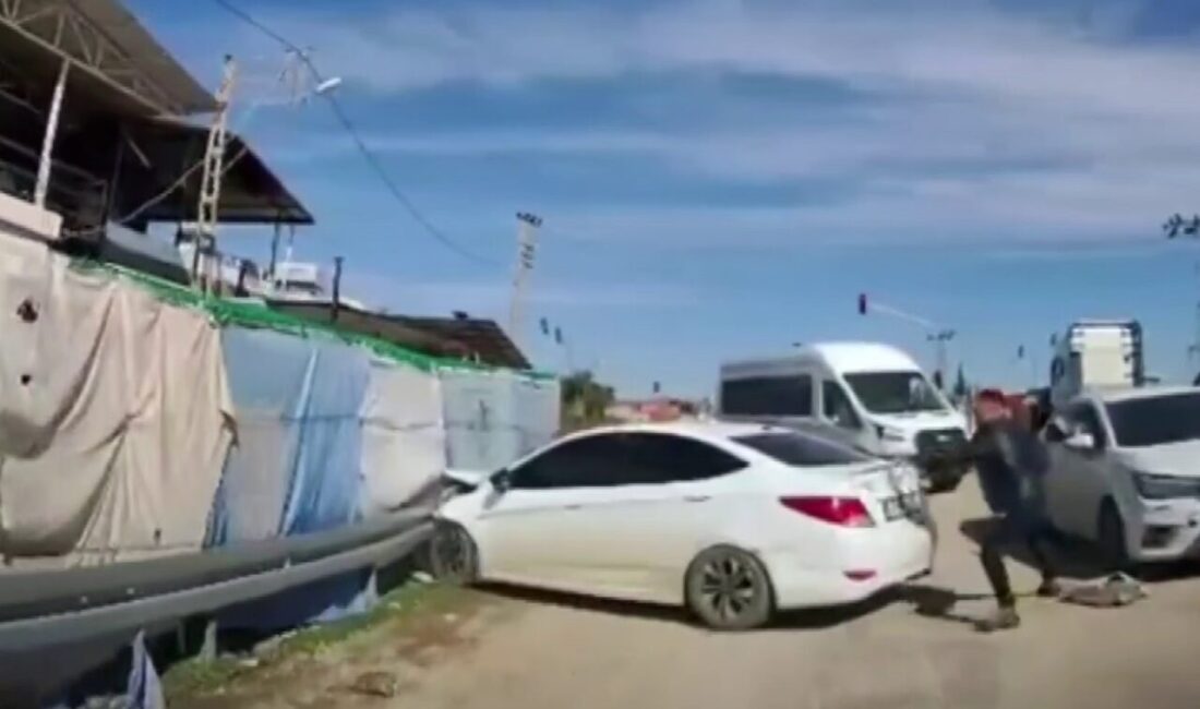 Hatay’da polis ekipleri tarafından gerçekleştirilen operasyonlarda 10 kaçak göçmen ve