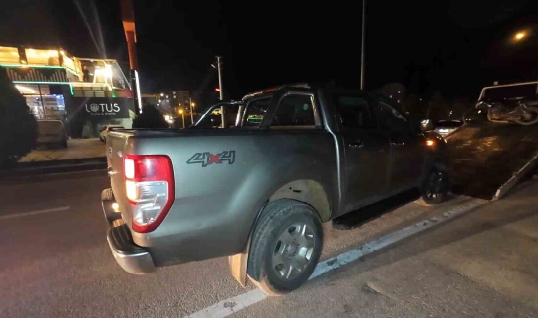 Karaman’da polisin ‘dur’ ihtarına uymayarak geri manevra ile kaçmaya çalışan