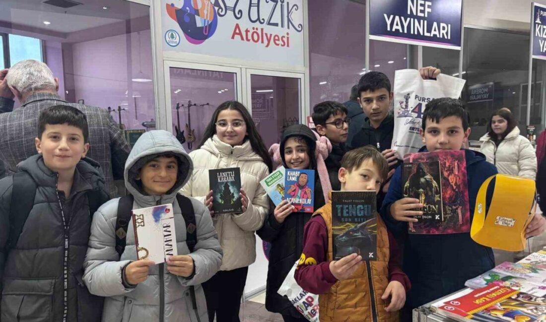 Pursaklar’da 4’üncü Kitap Günleri başladı. Pursaklar Belediye Başkanı Ertuğrul Çetin,