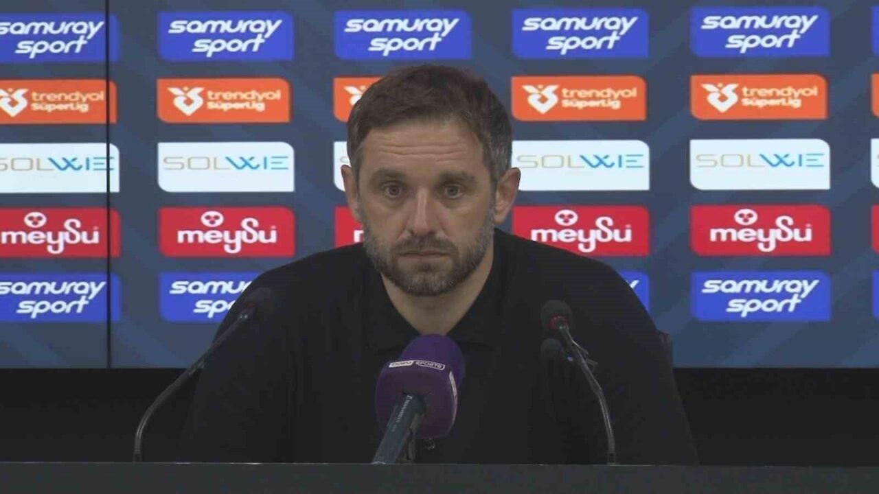 Kayserispor Teknik Direktörü Radomir Djalovic, Kocaelispor maçının ardından yaptığı açıklamada,