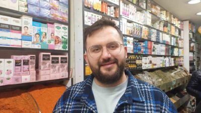 Kayseri’de 13 yıldır aktarıcılık yapan Muhammet Hanzala Altun, Ramazan ayında