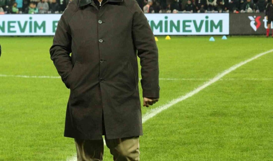 Ziraat Türkiye Kupası’nda dün oynanan Kocaelispor-Beşiktaş müsabakasında tribünden düşerek yaşamını