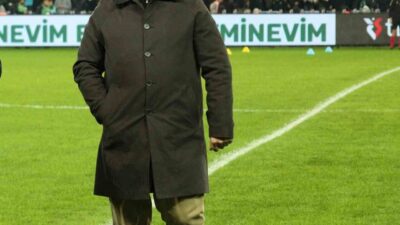 Ziraat Türkiye Kupası’nda dün oynanan Kocaelispor-Beşiktaş müsabakasında tribünden düşerek yaşamını