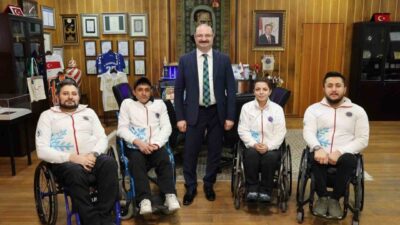 Atatürk Üniversitesi Spor Kulübü bünyesinde mücadele eden ve Tekerlekli Sandalye