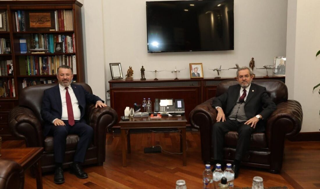 Karabük Üniversitesi Rektörü Prof. Dr. Fatih Kırışık, Ankara Üniversitesi Rektörü