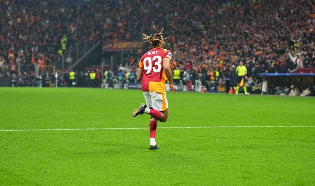 Galatasaray’ın Fransız futbolcusu Sacha Boey, sarı-kırmızılılardaki ikinci döneminin ilk golünü