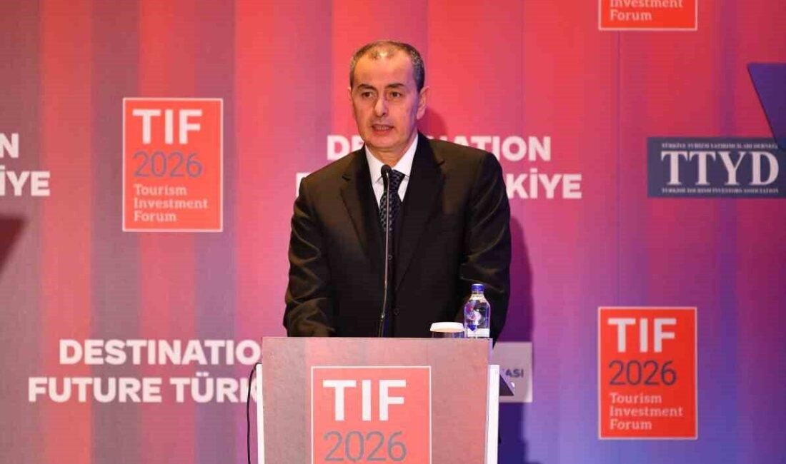 Turizm Yatırım Forumu’nda konuşan İş Bankası Genel Müdürü Hakan Aran,