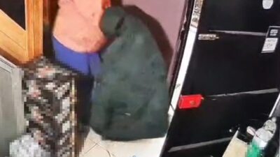 Antalya’da samimiyet kurduğu bir iş yerinden yüklü miktarda sigara ve