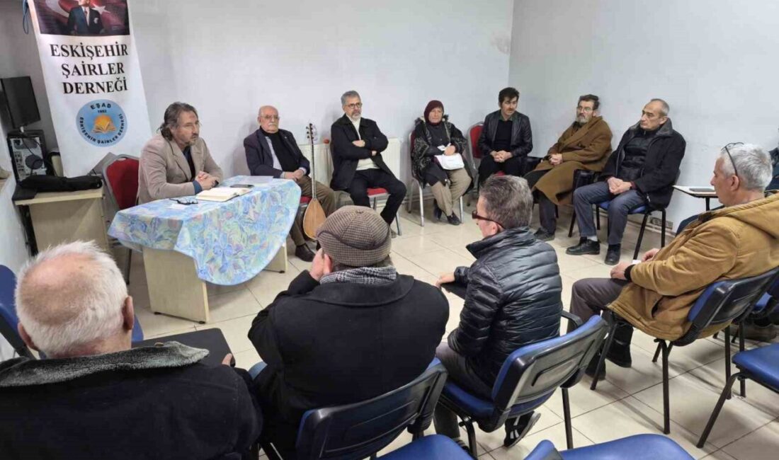 Eskişehir Şairler Derneği’nin organizasyonuyla her hafta düzenli olarak buluşan şairler,