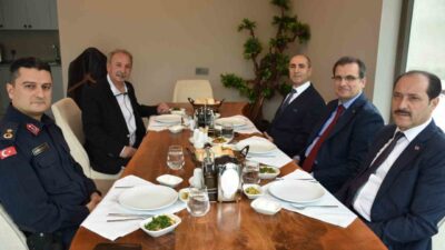 Manisa’nın Salihli İlçe Emniyet Müdürlüğü görevinden emekliye ayrılan Burhan Demirkıran