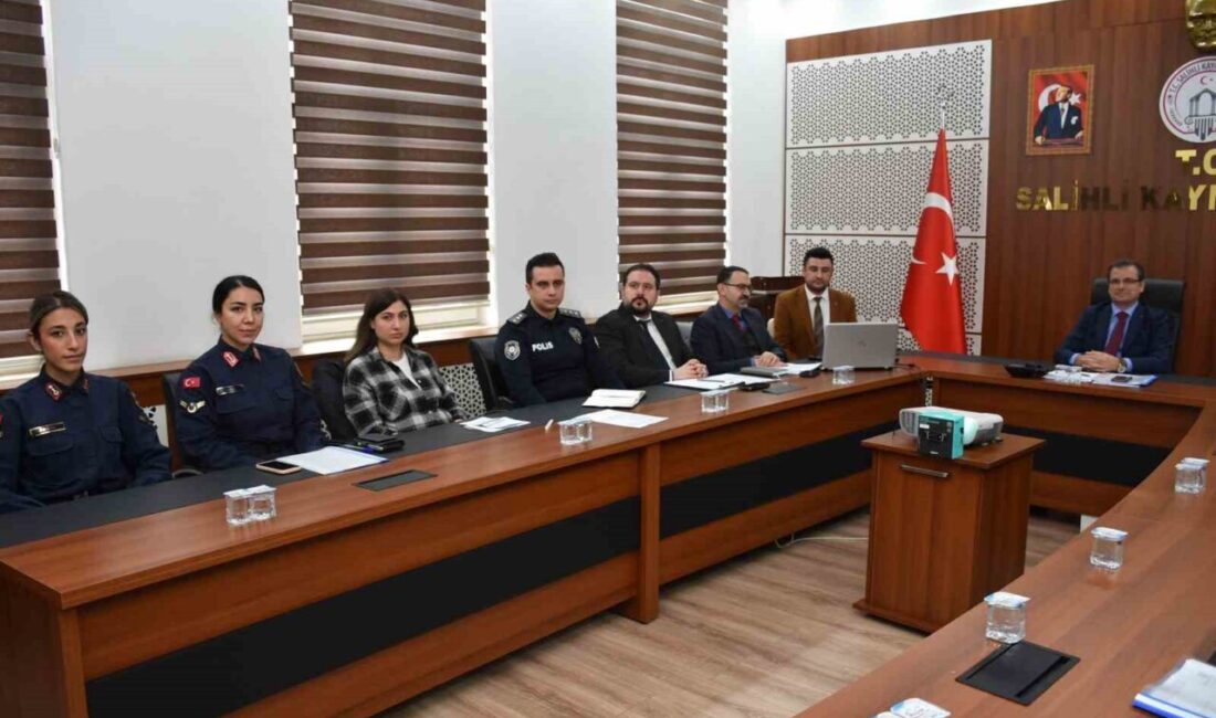 Manisa’nın Salihli ilçesinde kadına yönelik şiddetle mücadele kapsamında yürütülecek çalışmaların