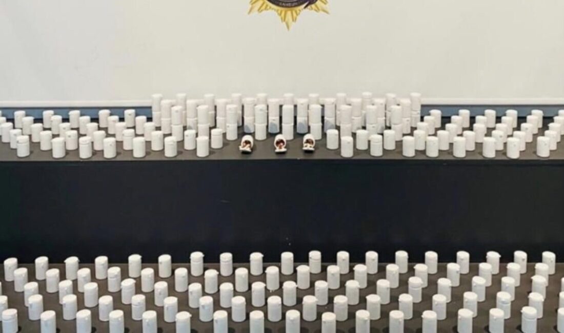 Samsun’da narkotik ekiplerince düzenlenen operasyonda 9 bin 308 adet sentetik